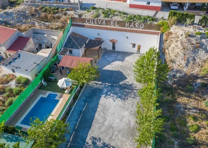 Cueva El Haro